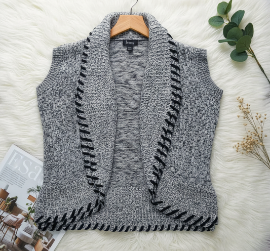 Sleeveless Knit Cardigan Vest – Cozy Layering